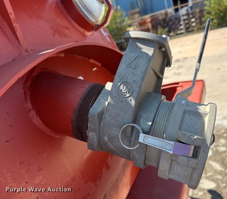 image for item EM8093 2012 Ditch Witch FX60 vacuum excavator