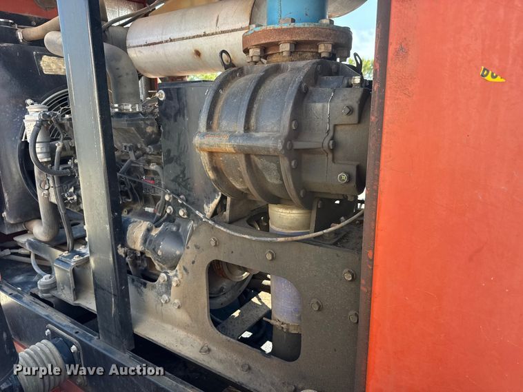 image for item EM8093 2012 Ditch Witch FX60 vacuum excavator