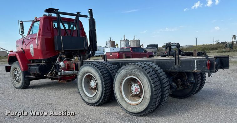 image for item EM8305 1982 GMC Brigadier truck cab and chassis