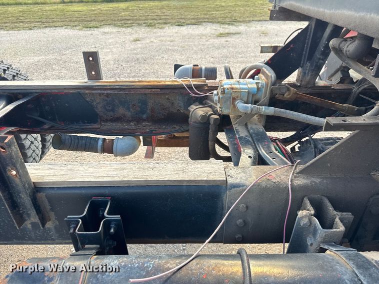 image for item EM8305 1982 GMC Brigadier truck cab and chassis