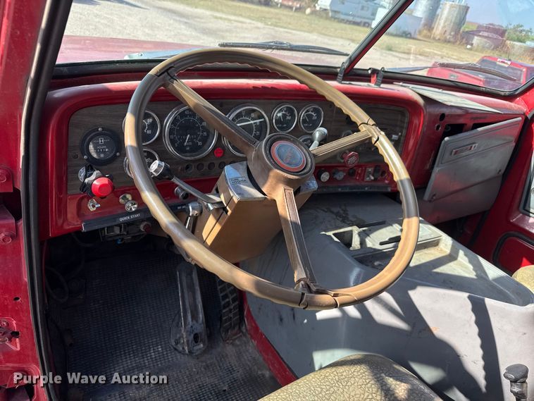 image for item EM8305 1982 GMC Brigadier truck cab and chassis