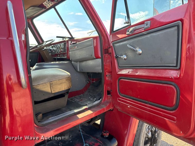 image for item EM8305 1982 GMC Brigadier truck cab and chassis