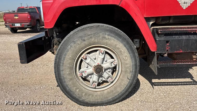 image for item EM8305 1982 GMC Brigadier truck cab and chassis