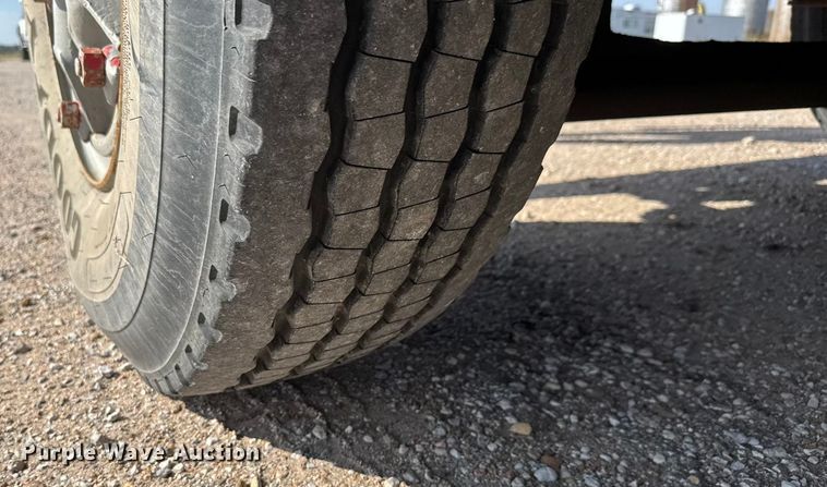 image for item EM8305 1982 GMC Brigadier truck cab and chassis