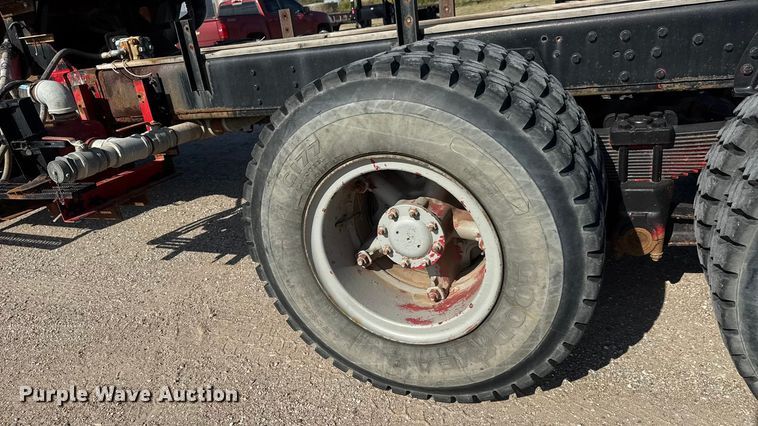 image for item EM8305 1982 GMC Brigadier truck cab and chassis