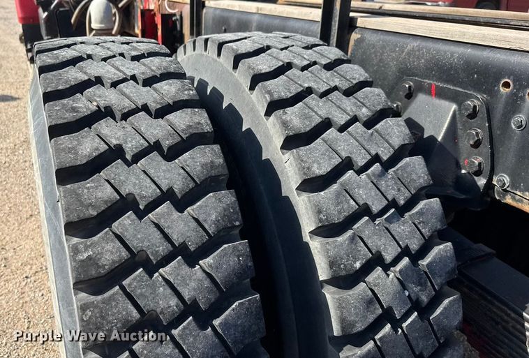 image for item EM8305 1982 GMC Brigadier truck cab and chassis