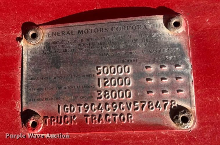 image for item EM8305 1982 GMC Brigadier truck cab and chassis