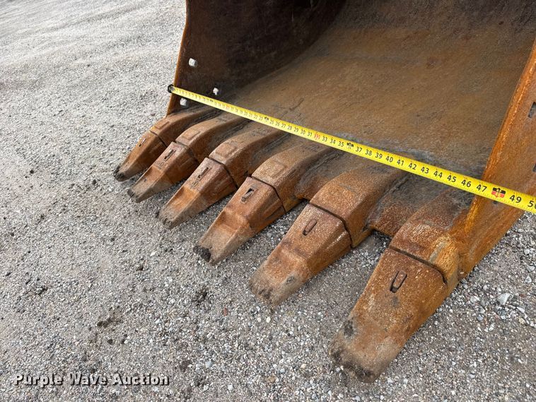 image for item EM8389 2005 Kobelco SK210LC excavator