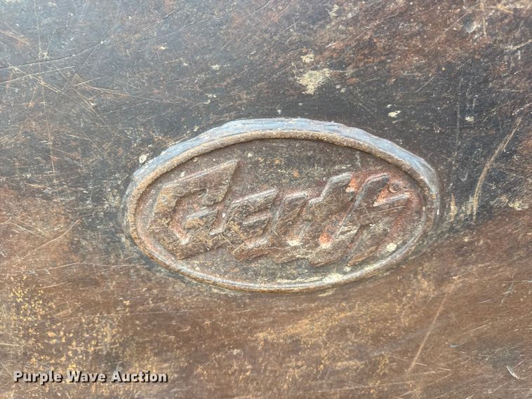 image for item EM8389 2005 Kobelco SK210LC excavator