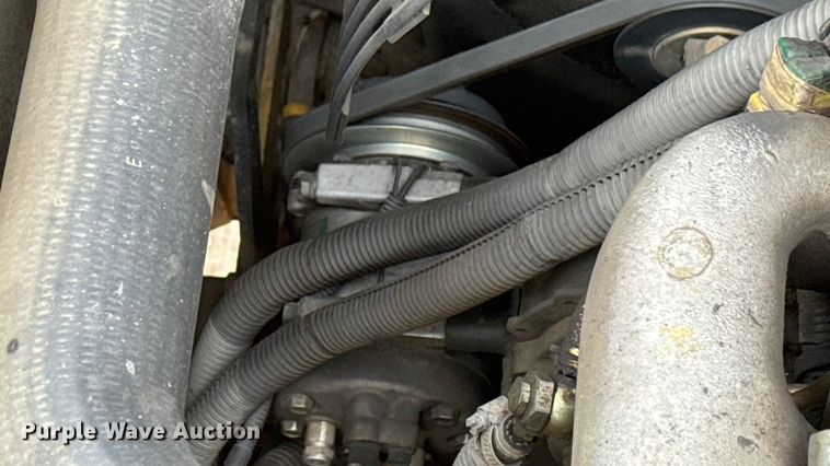 image for item EM8389 2005 Kobelco SK210LC excavator