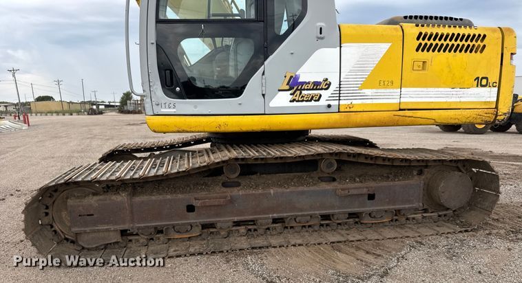 image for item EM8389 2005 Kobelco SK210LC excavator