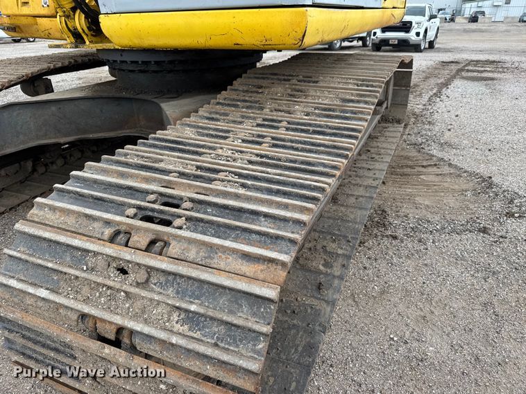 image for item EM8389 2005 Kobelco SK210LC excavator