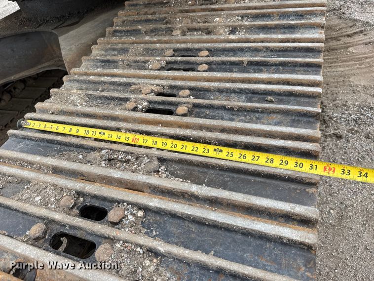 image for item EM8389 2005 Kobelco SK210LC excavator