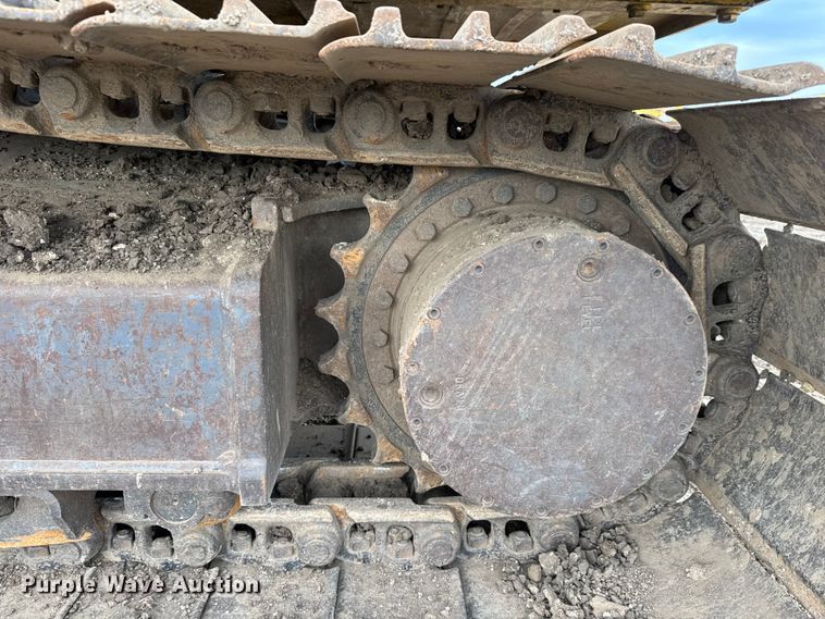 image for item EM8389 2005 Kobelco SK210LC excavator