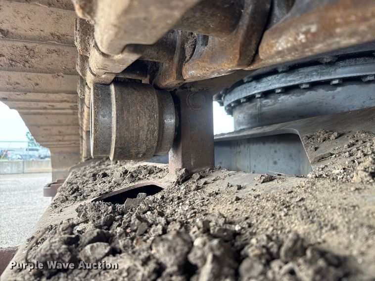 image for item EM8389 2005 Kobelco SK210LC excavator