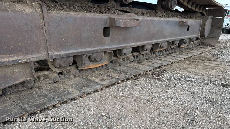 image for item EM8389 2005 Kobelco SK210LC excavator