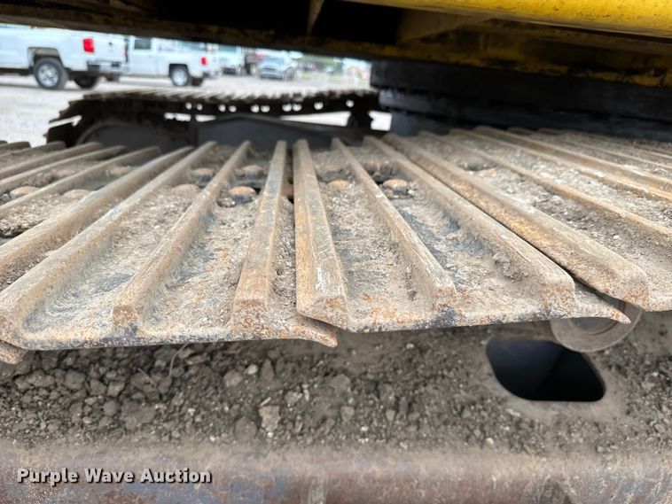 image for item EM8389 2005 Kobelco SK210LC excavator