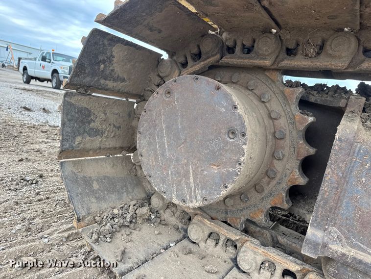 image for item EM8389 2005 Kobelco SK210LC excavator