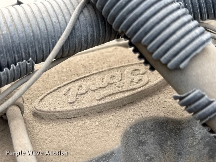 image for item EM8402 1993 Ford LT8000 truck cab and chassis