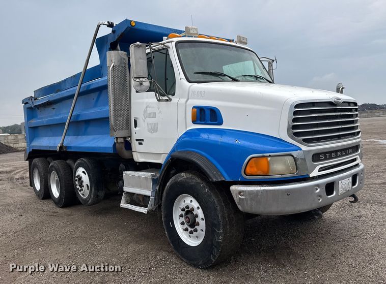 image for item EM8406 2006 Sterling L9500 dump truck