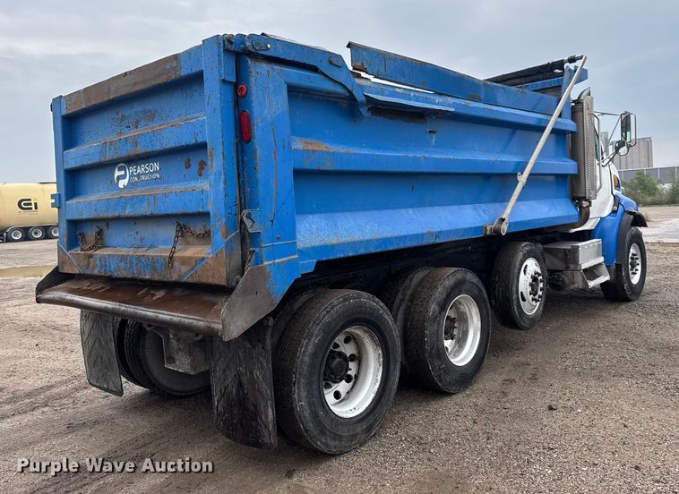 image for item EM8406 2006 Sterling L9500 dump truck