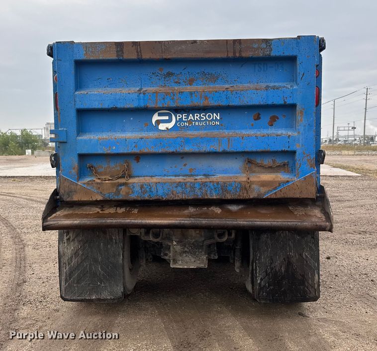image for item EM8406 2006 Sterling L9500 dump truck