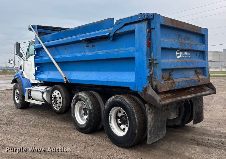 image for item EM8406 2006 Sterling L9500 dump truck