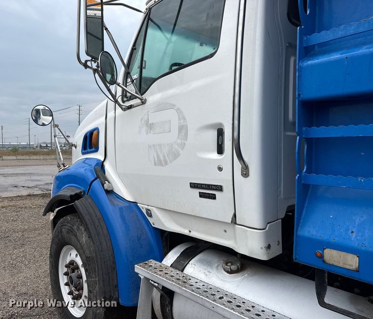 image for item EM8406 2006 Sterling L9500 dump truck