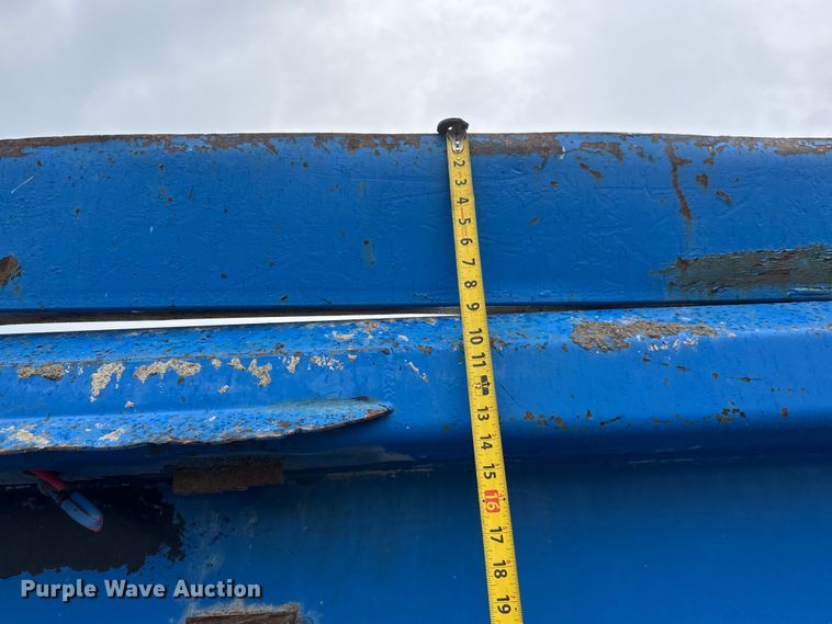 image for item EM8406 2006 Sterling L9500 dump truck