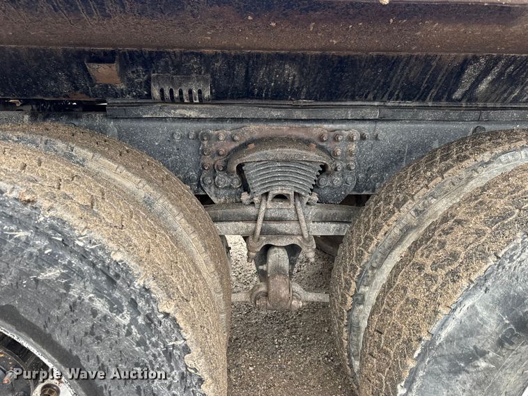 image for item EM8406 2006 Sterling L9500 dump truck