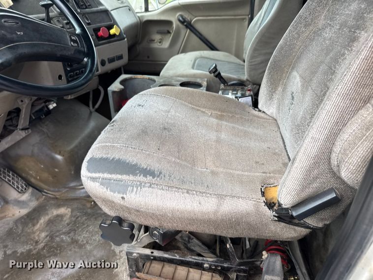 image for item EM8406 2006 Sterling L9500 dump truck