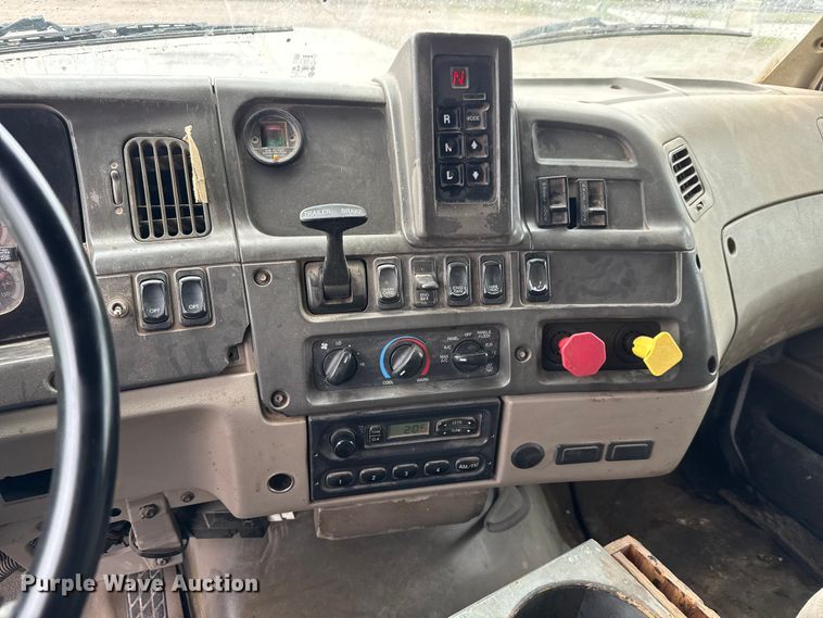 image for item EM8406 2006 Sterling L9500 dump truck