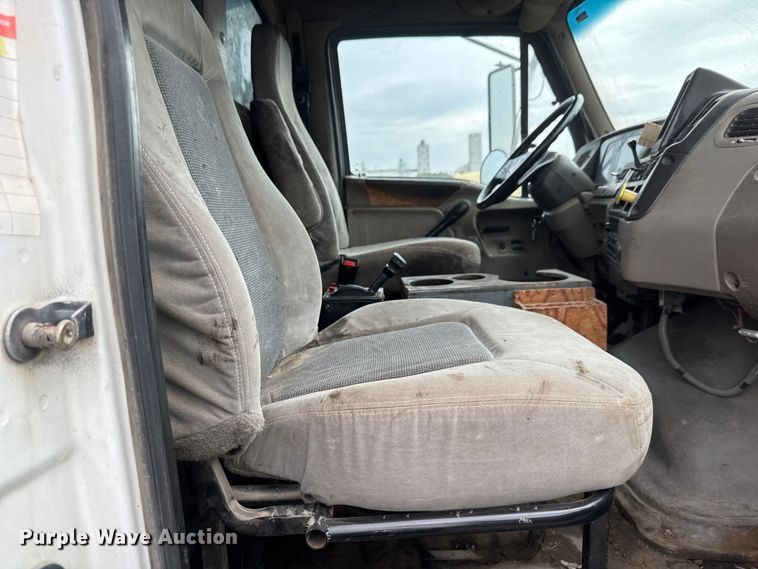 image for item EM8406 2006 Sterling L9500 dump truck