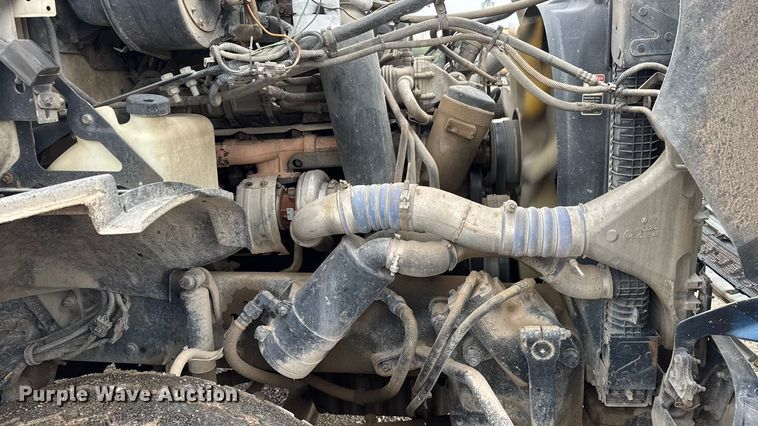 image for item EM8406 2006 Sterling L9500 dump truck