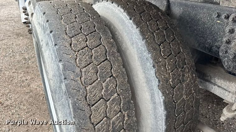 image for item EM8406 2006 Sterling L9500 dump truck