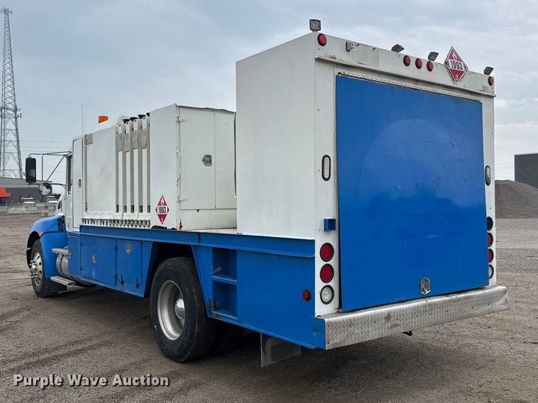 image for item EM8407 2010 Kenworth T370 fuel / lube truck