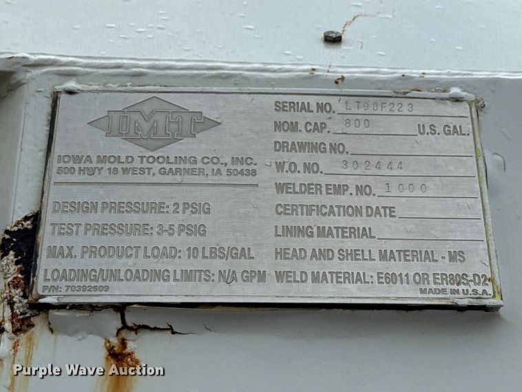 image for item EM8407 2010 Kenworth T370 fuel / lube truck