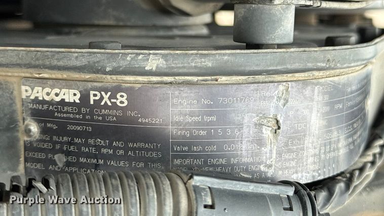 image for item EM8407 2010 Kenworth T370 fuel / lube truck