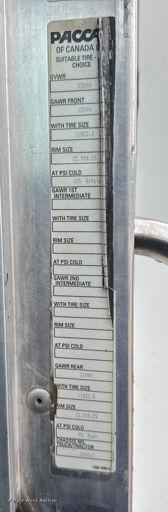 image for item EM8407 2010 Kenworth T370 fuel / lube truck