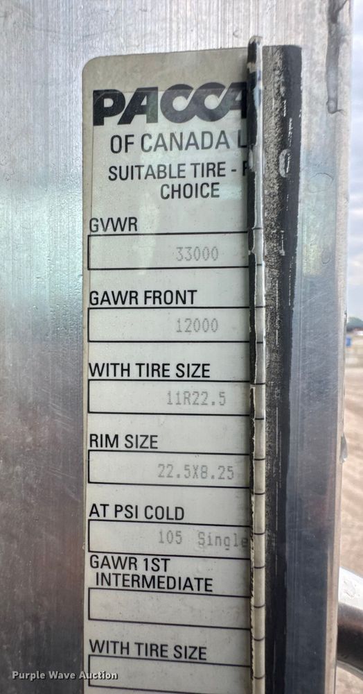 image for item EM8407 2010 Kenworth T370 fuel / lube truck