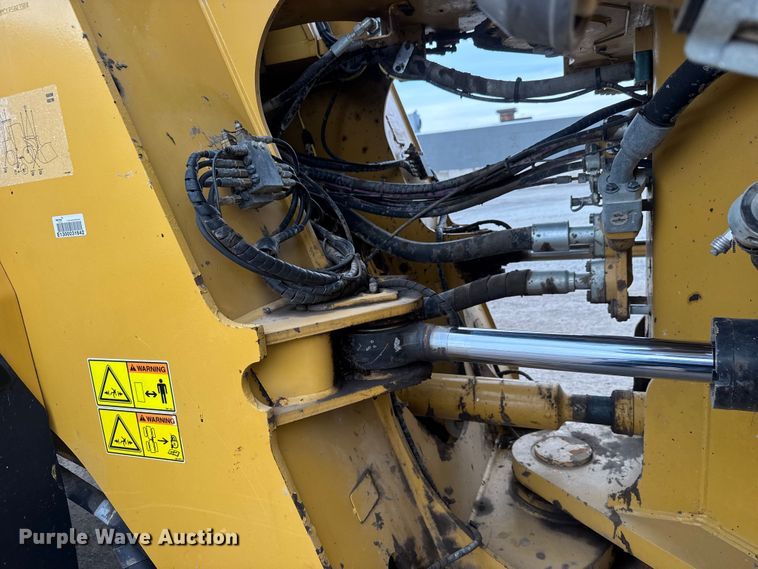 image for item EM8414 2015 Caterpillar 980M wheel loader