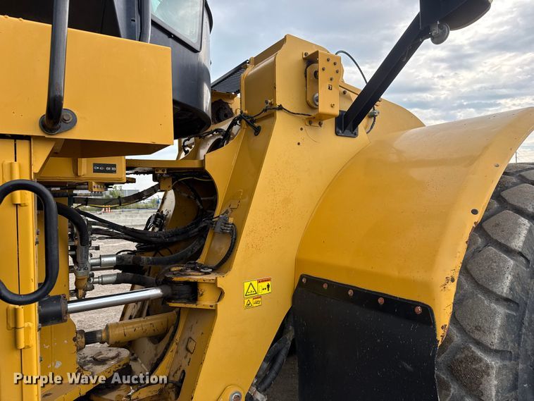 image for item EM8414 2015 Caterpillar 980M wheel loader