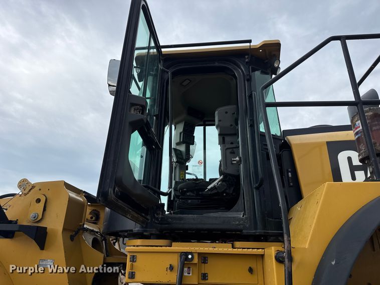 image for item EM8414 2015 Caterpillar 980M wheel loader