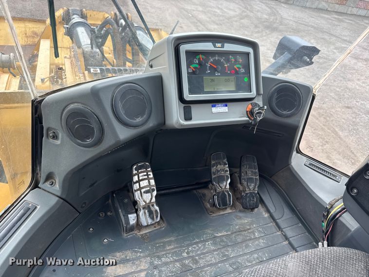 image for item EM8414 2015 Caterpillar 980M wheel loader