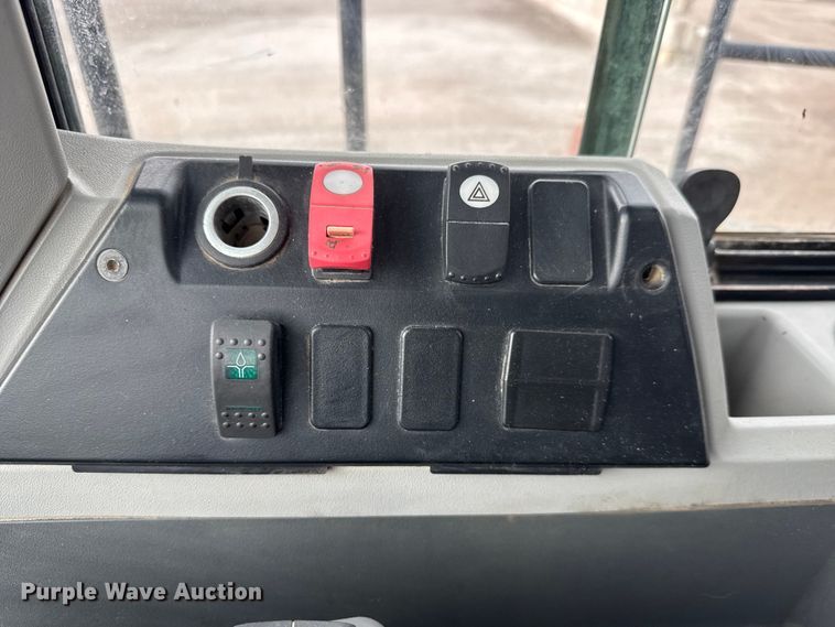 image for item EM8414 2015 Caterpillar 980M wheel loader