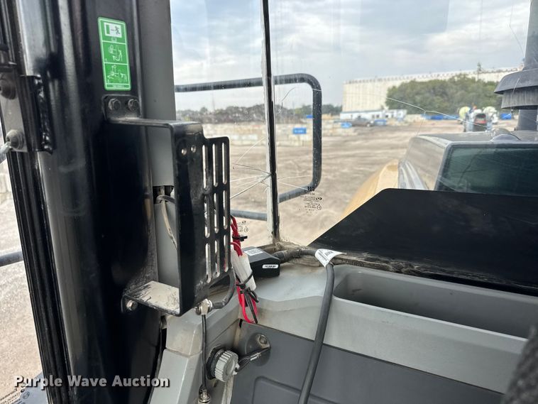 image for item EM8414 2015 Caterpillar 980M wheel loader