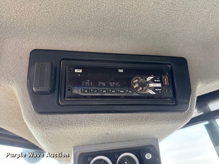 image for item EM8414 2015 Caterpillar 980M wheel loader