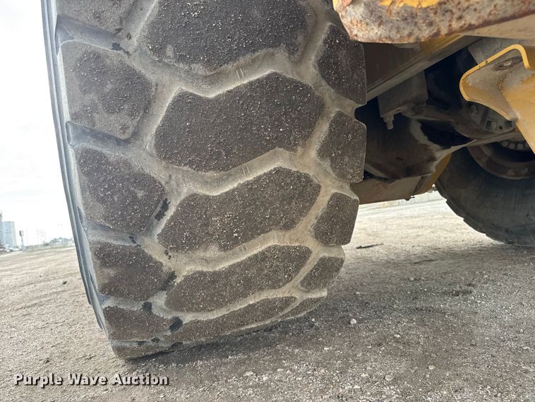 image for item EM8414 2015 Caterpillar 980M wheel loader