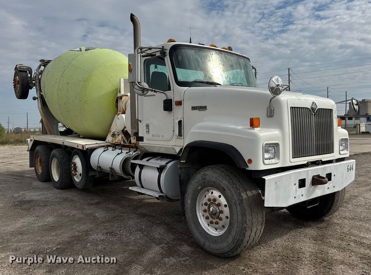 image for item EM8416 2007 International PayStar 5500i ready mix truck