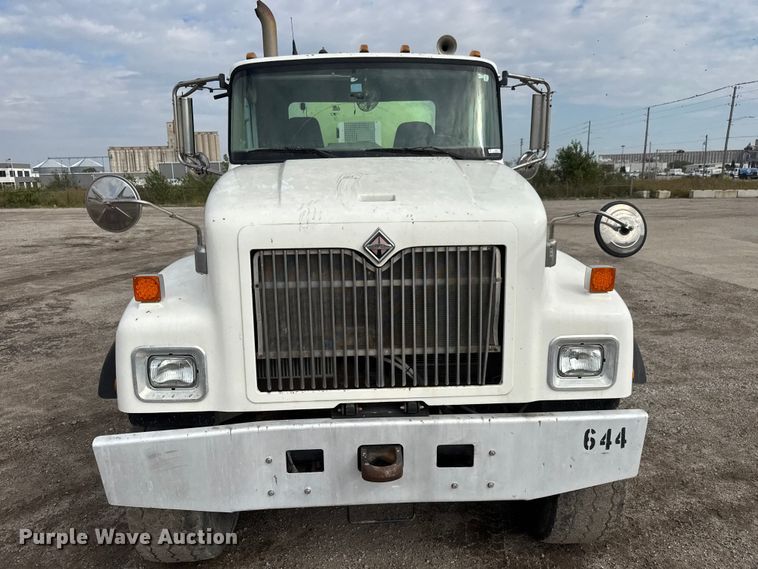 image for item EM8416 2007 International PayStar 5500i ready mix truck